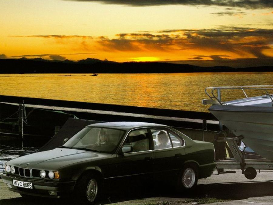  BMW 5-Series Sedan 1987 года  (фото 6 из 10)